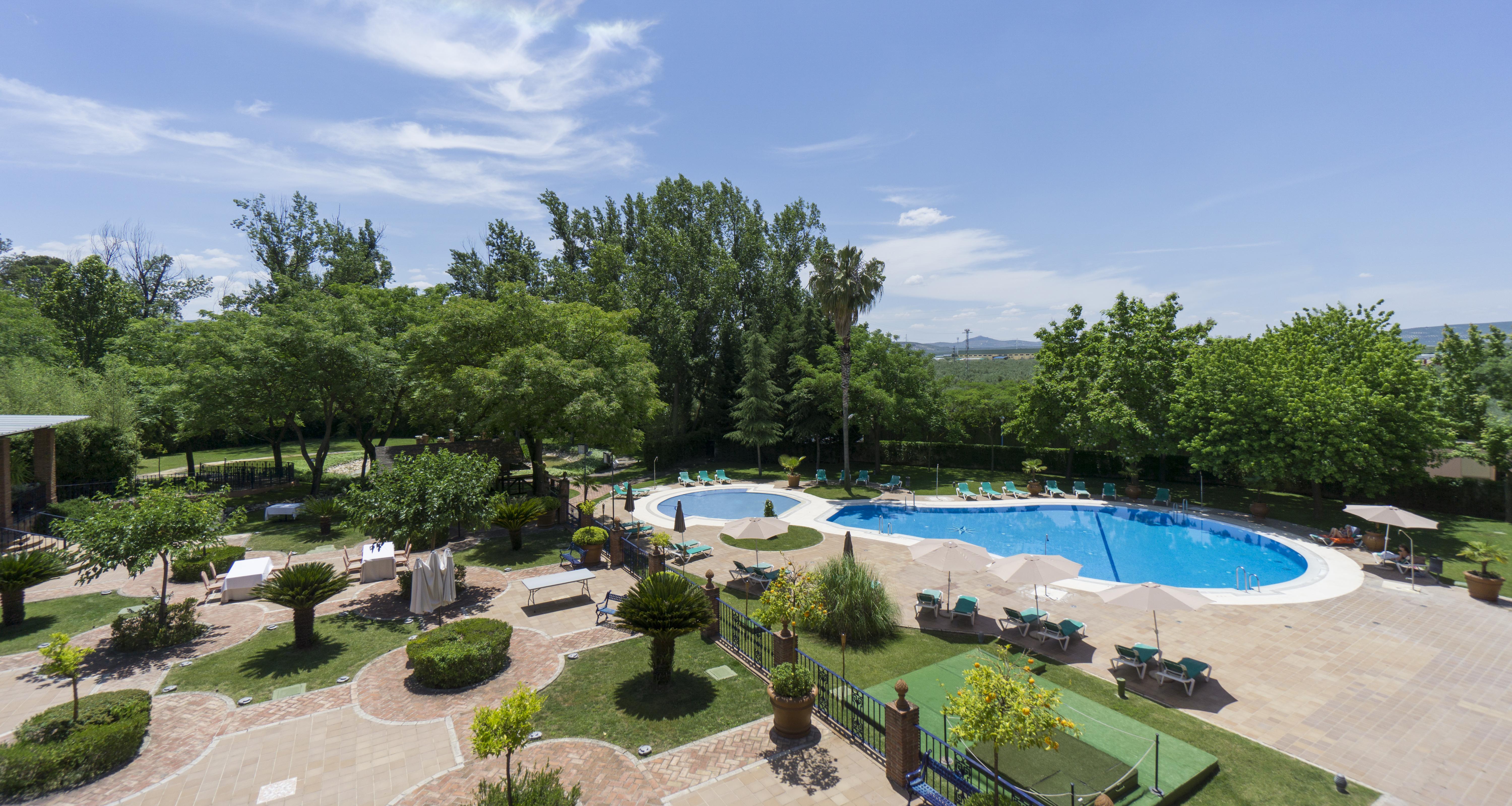 Hotel Fuente Las Piedras Cabra Exterior photo